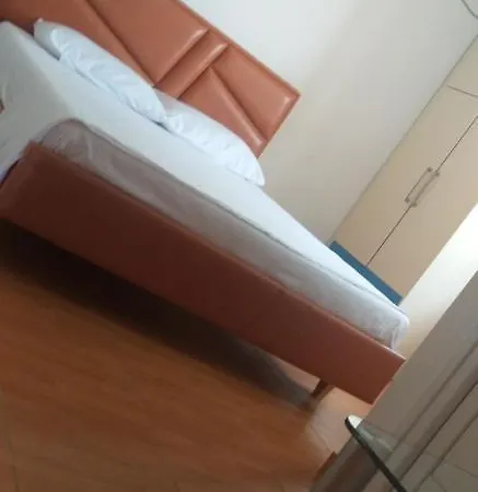 Saranda Villa Apartman *